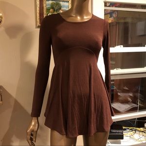 Morgan sport hi low peplum top size small